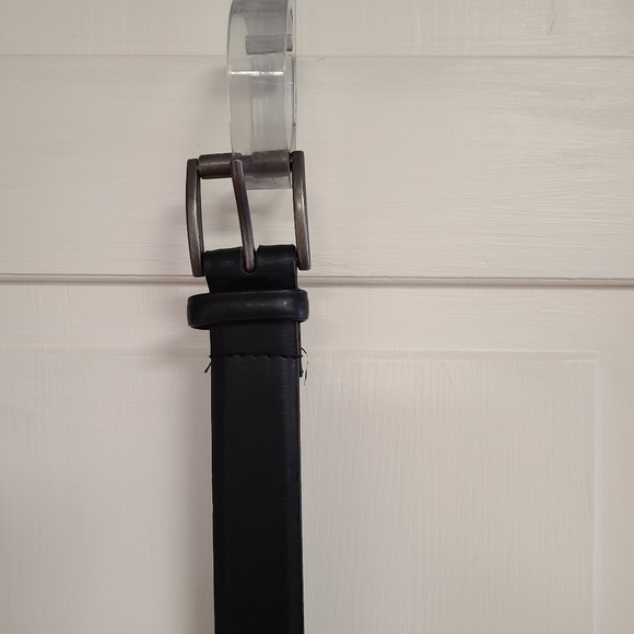 $$ Men's black man-made belt 47" - Picture 2 of 5